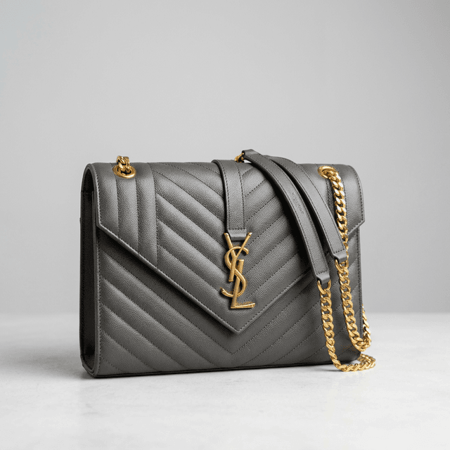 Saint Laurent Envelope Medium Cinza 24cm